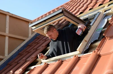 Pose de fenêtres de toit Velux à Champagne-et-Fontaine